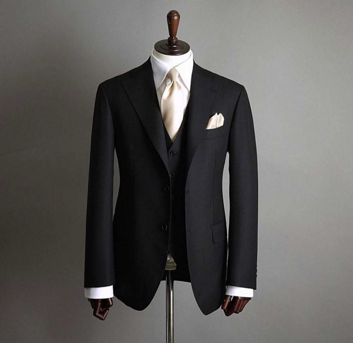 The eBespoke Suit — A Fully Bespoke Suit, Made Only for You